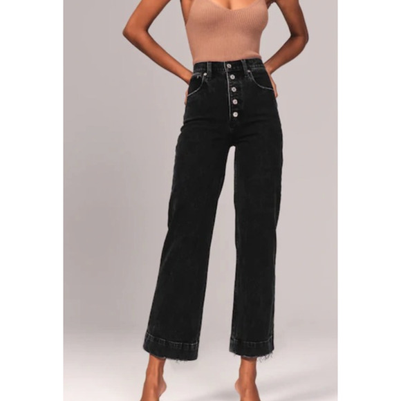 Abercrombie & Fitch Denim - Abercrombie & Fitch Women's Ultra High Rise Cropped Wide Leg Jeans 24